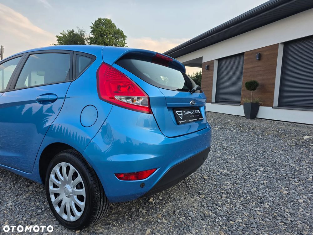 Ford Fiesta 1.25 Trend - 23