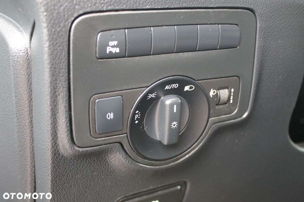 Mercedes-Benz VITO - 27