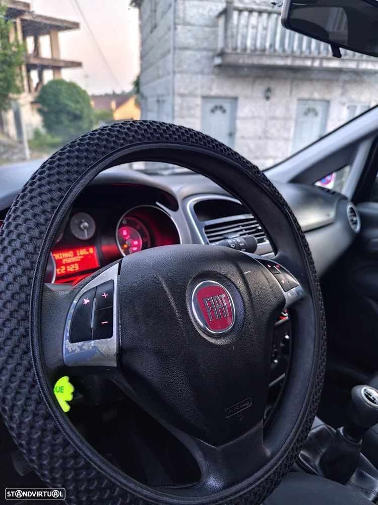 Fiat Punto 1.3 M-Jet Easy S&S - 9