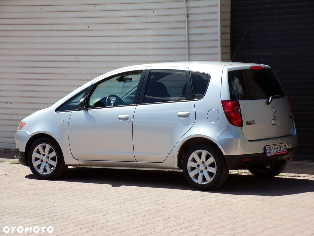 Mitsubishi Colt - 9