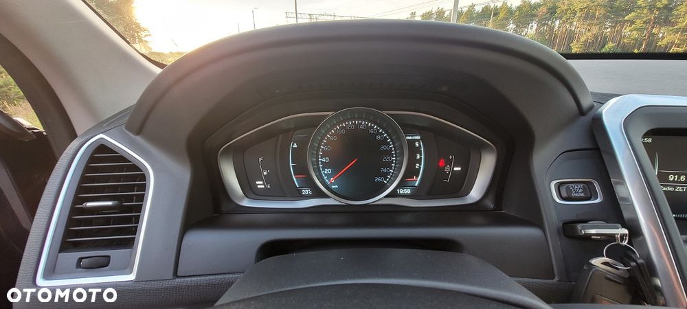 Volvo XC 60 - 24