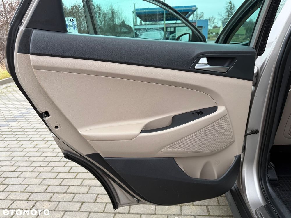 Hyundai Tucson blue 1.6 GDi 2WD Passion - 27