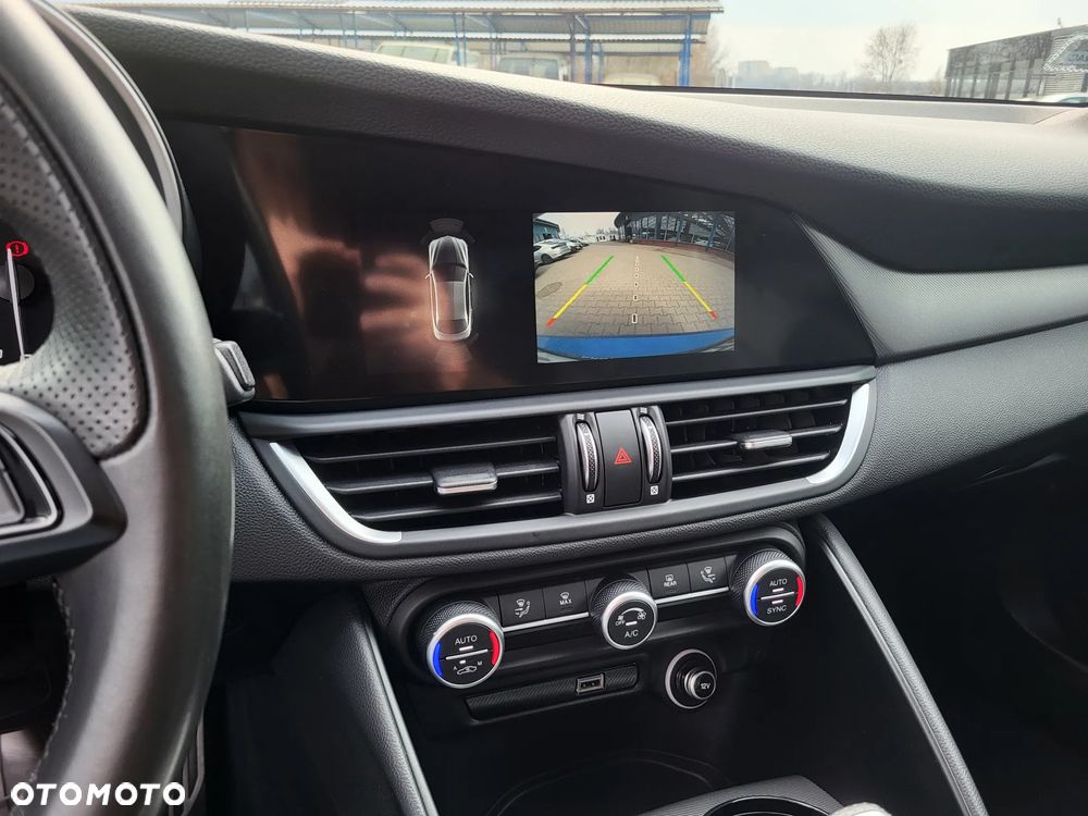 Alfa Romeo Giulia 2.0 Turbo Sprint - 21