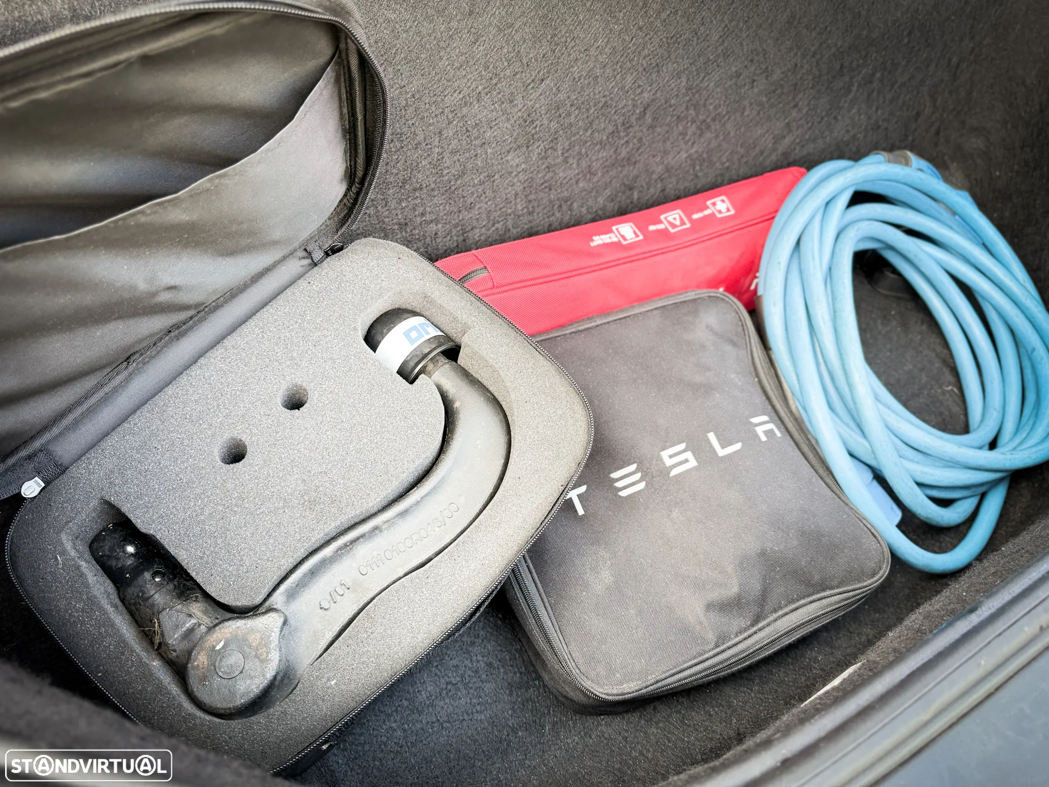 Tesla Model X 100D - 37