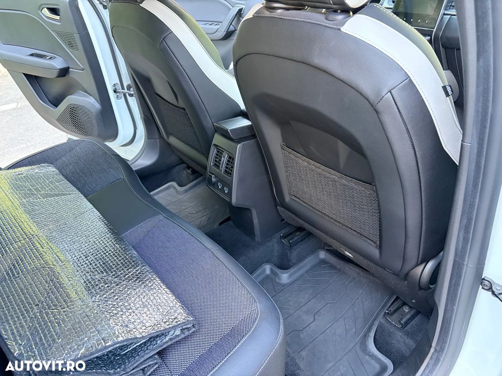 Renault Captur MHEV 140 Techno - 31