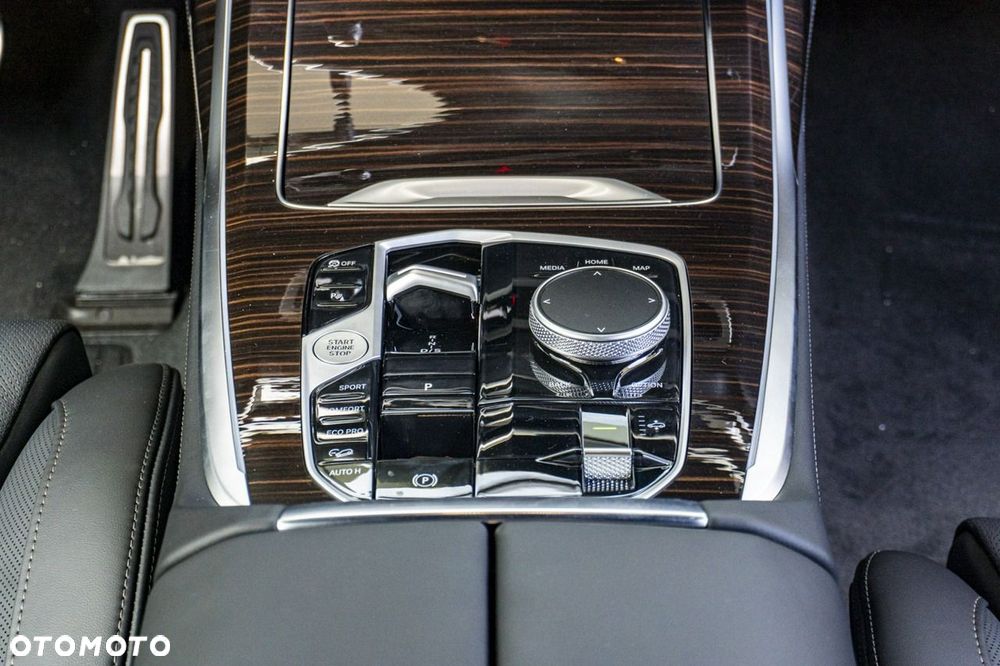 BMW X7 - 20