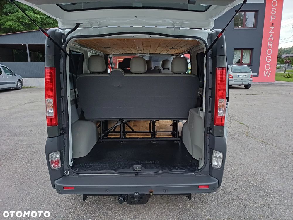 Opel Vivaro - 18