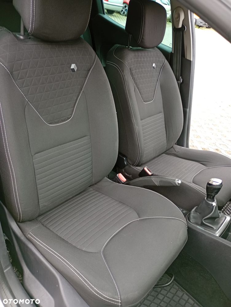 Renault Clio 1.2 16V Alize - 9