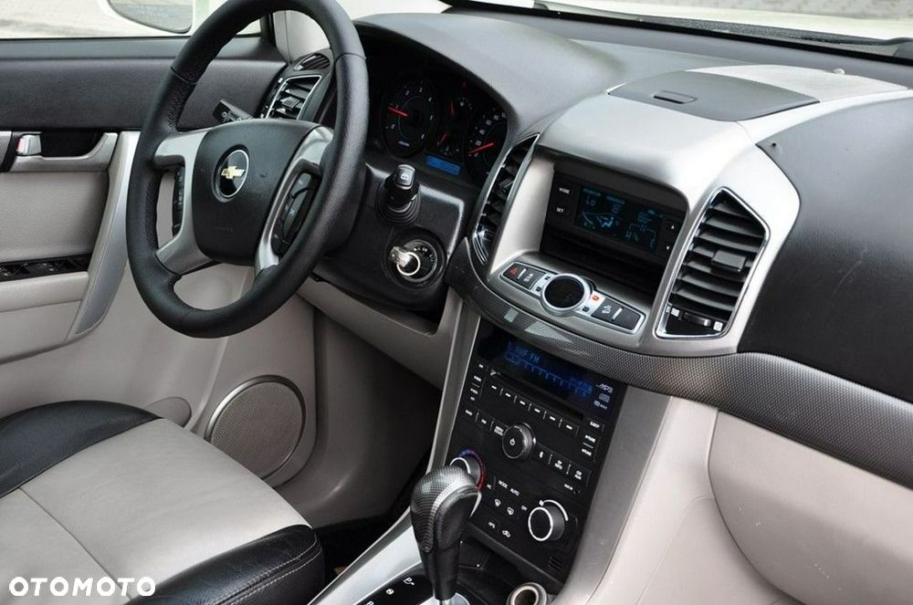Chevrolet Captiva - 31