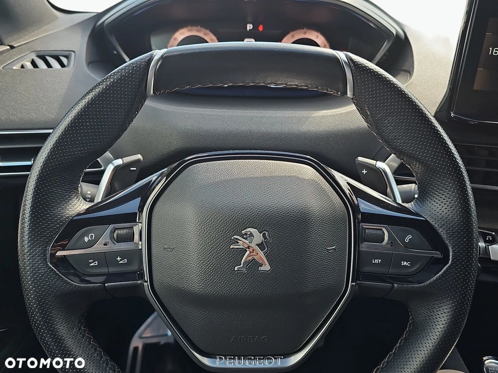 Peugeot 3008 1.6 PureTech GT S&S EAT8 - 18