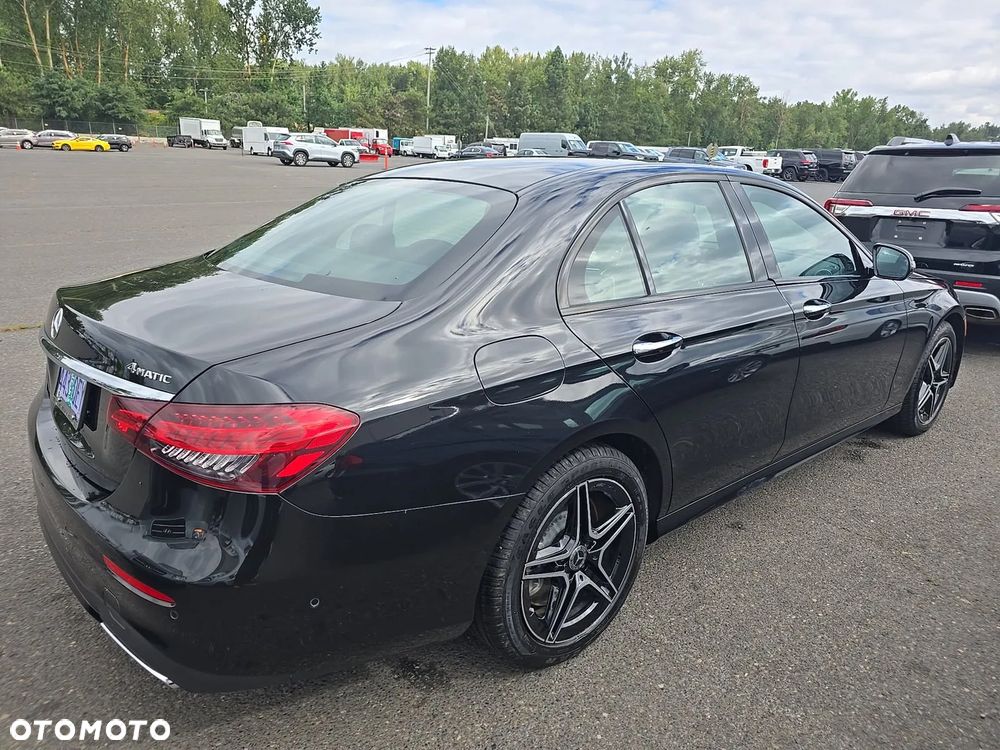 Mercedes-Benz Klasa E 450 4Matic 9G-TRONIC AMG Line NIGHT Edition - 4