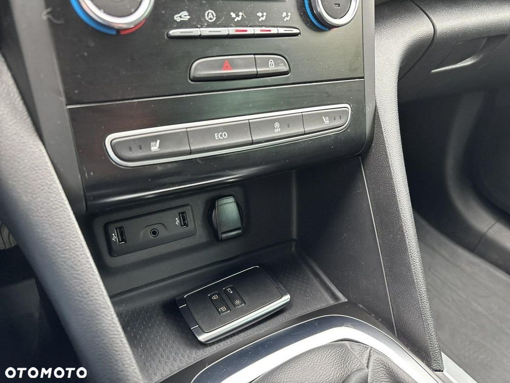 Renault Megane 1.3 TCe FAP Limited - 22