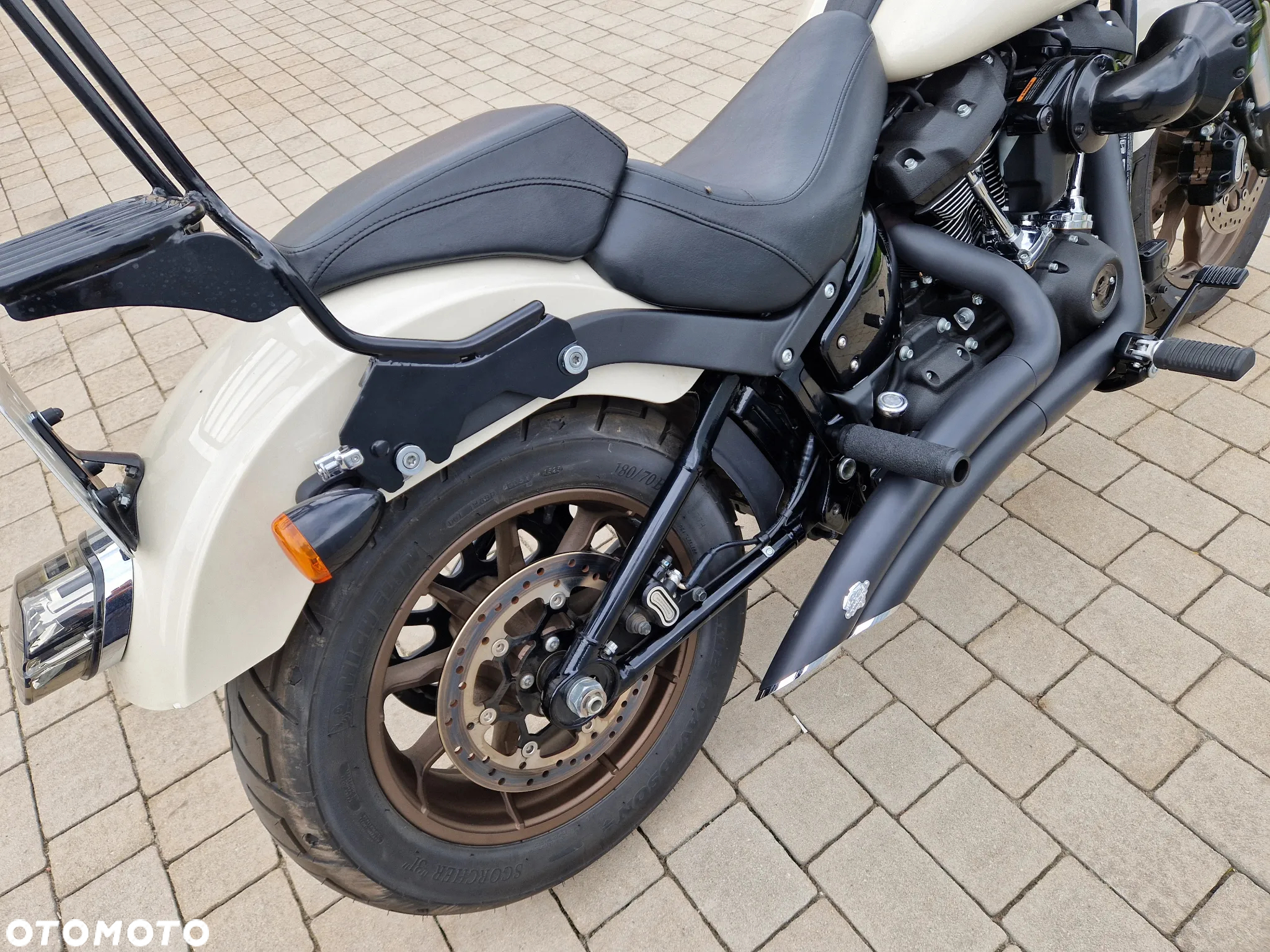 Harley-Davidson Softail Low Rider - 3
