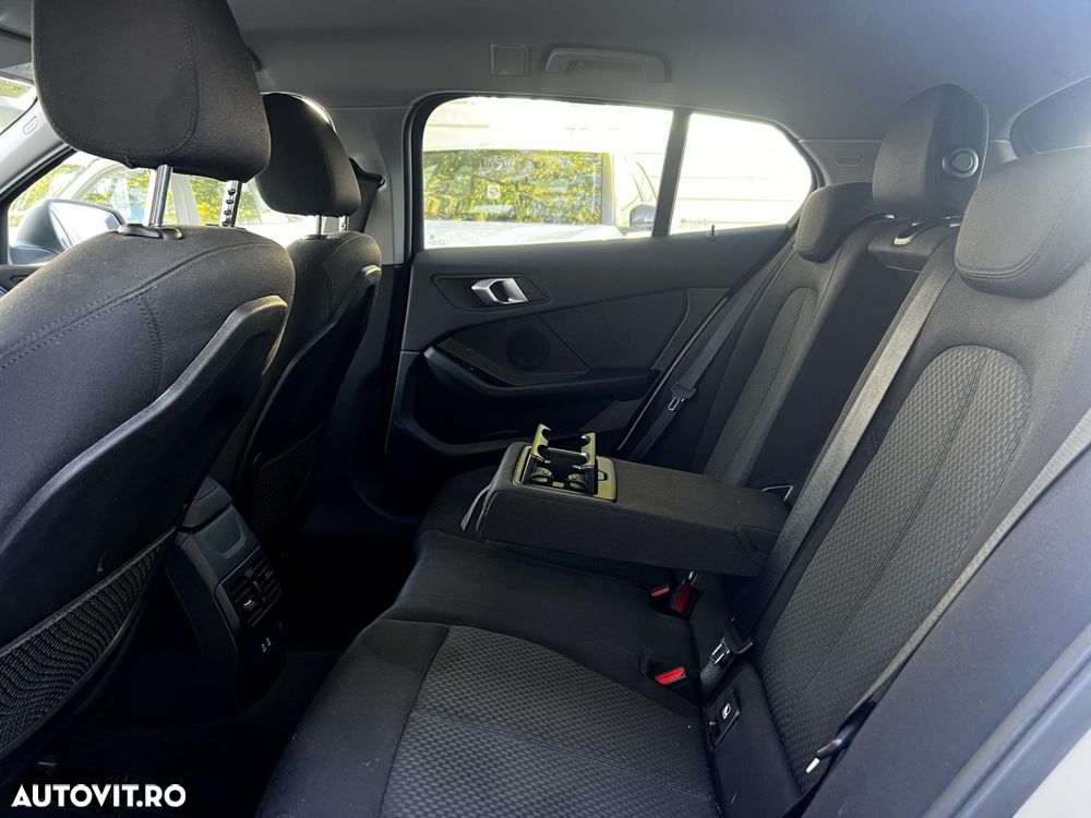 BMW Seria 1 118i Advantage - 24