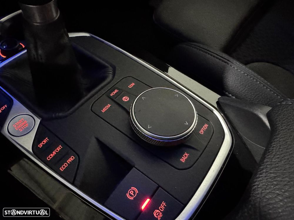 BMW 116 d Pack M - 18