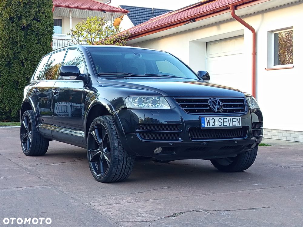 Volkswagen Touareg - 1