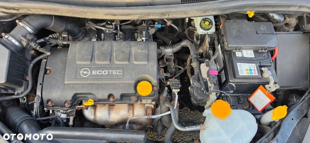 Opel Corsa 1.4 16V 150 Jahre - 32