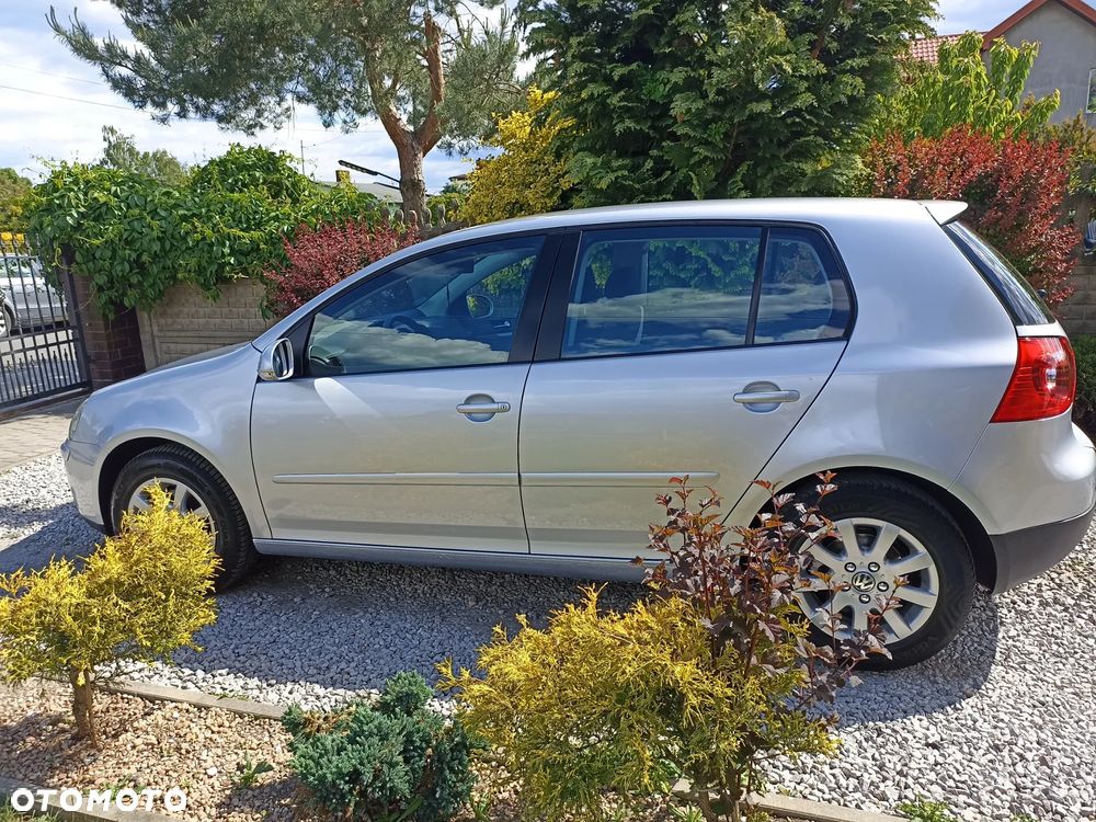 Volkswagen Golf - 11