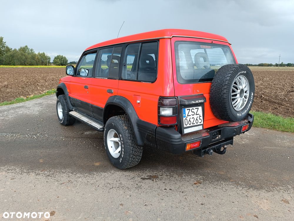Mitsubishi Pajero - 5