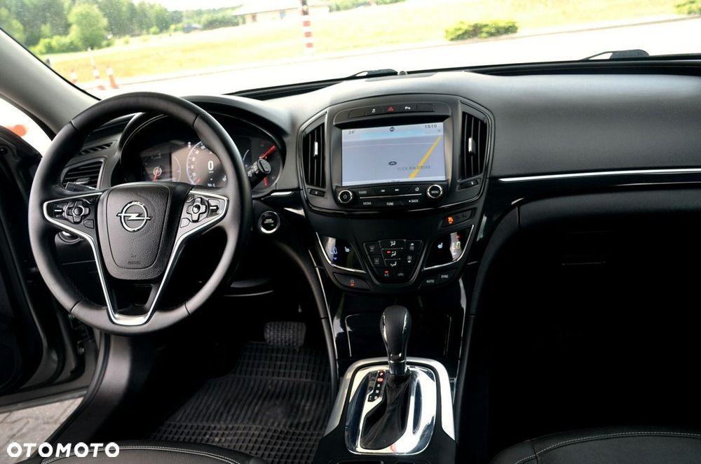 Opel Insignia - 18
