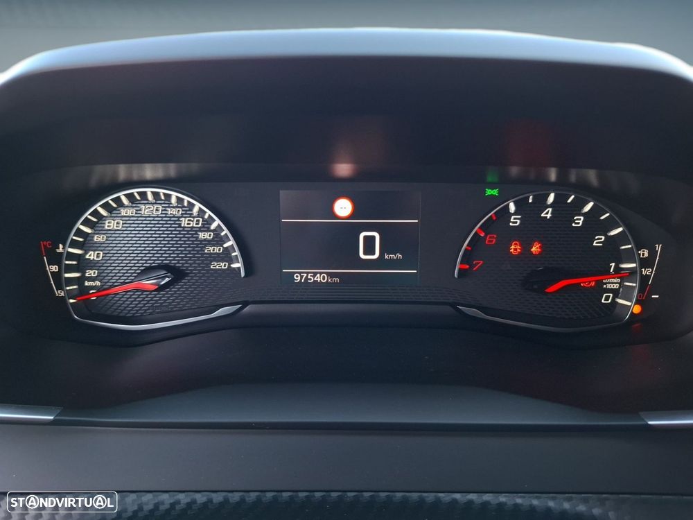 Peugeot 2008 1.5 BlueHDi Active Pack - 18