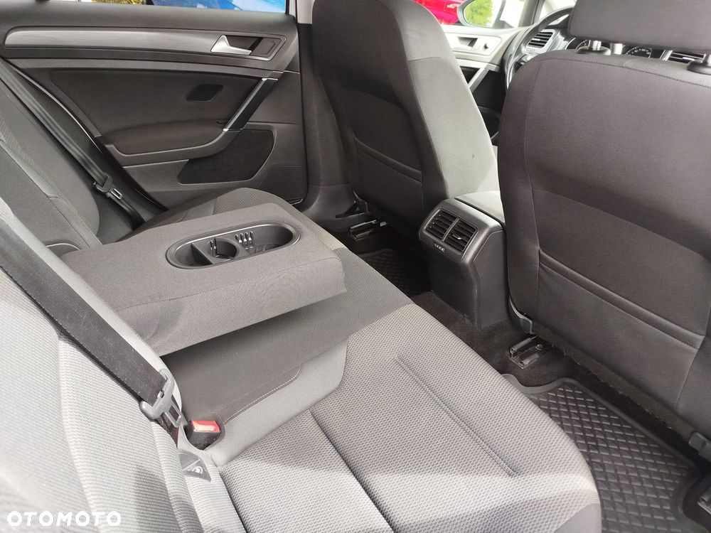 Volkswagen Golf 1.6 TDI BMT Comfortline - 9