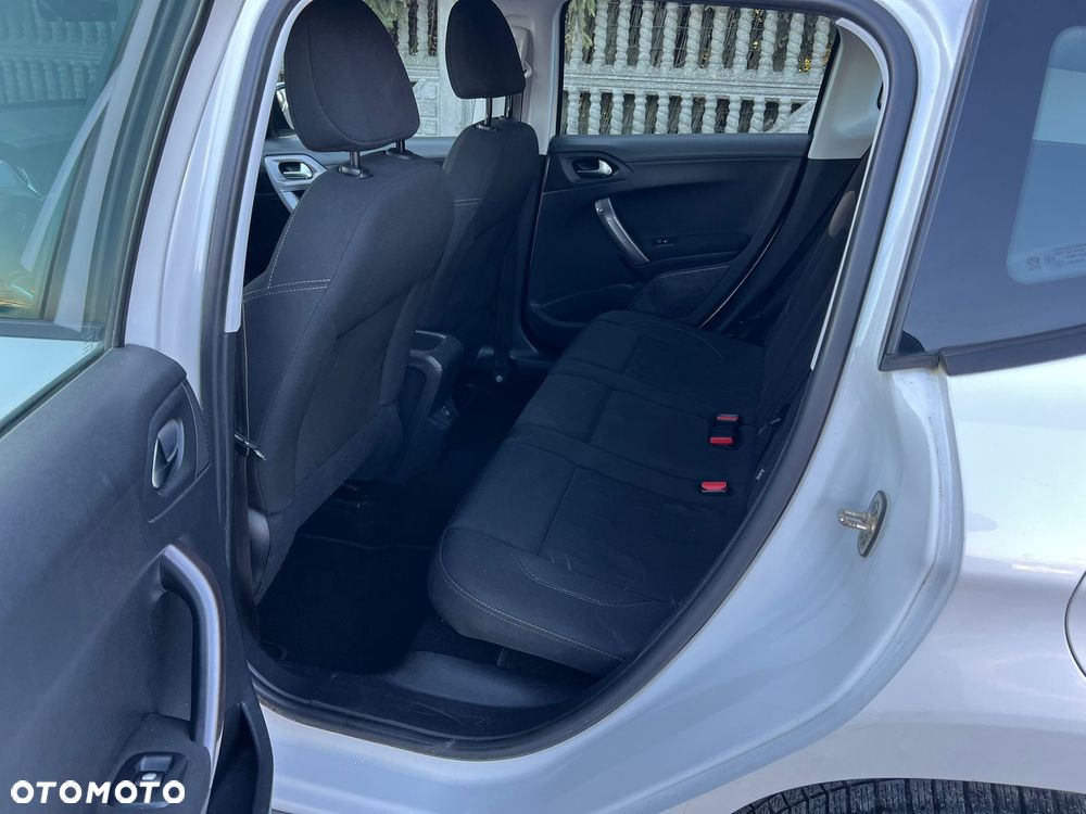 Peugeot 2008 82 VTI Active - 23