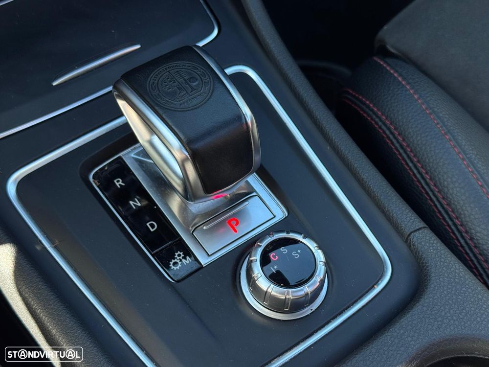 Mercedes-Benz A 45 AMG 4Matic Speedshift 7G-DCT - 13