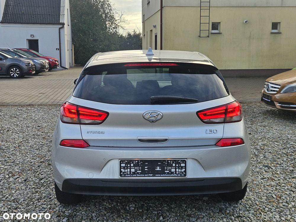 Hyundai i30 1.6 CRDI Intro Edition - 6