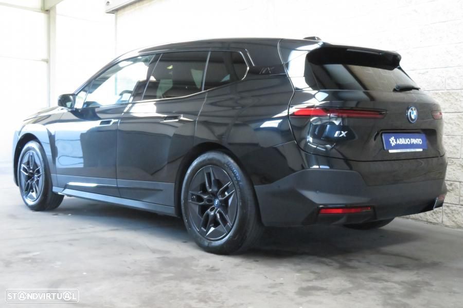 BMW iX xDrive 40 - 4