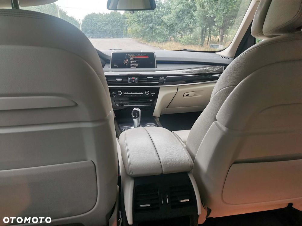 BMW X5 xDrive25d - 24