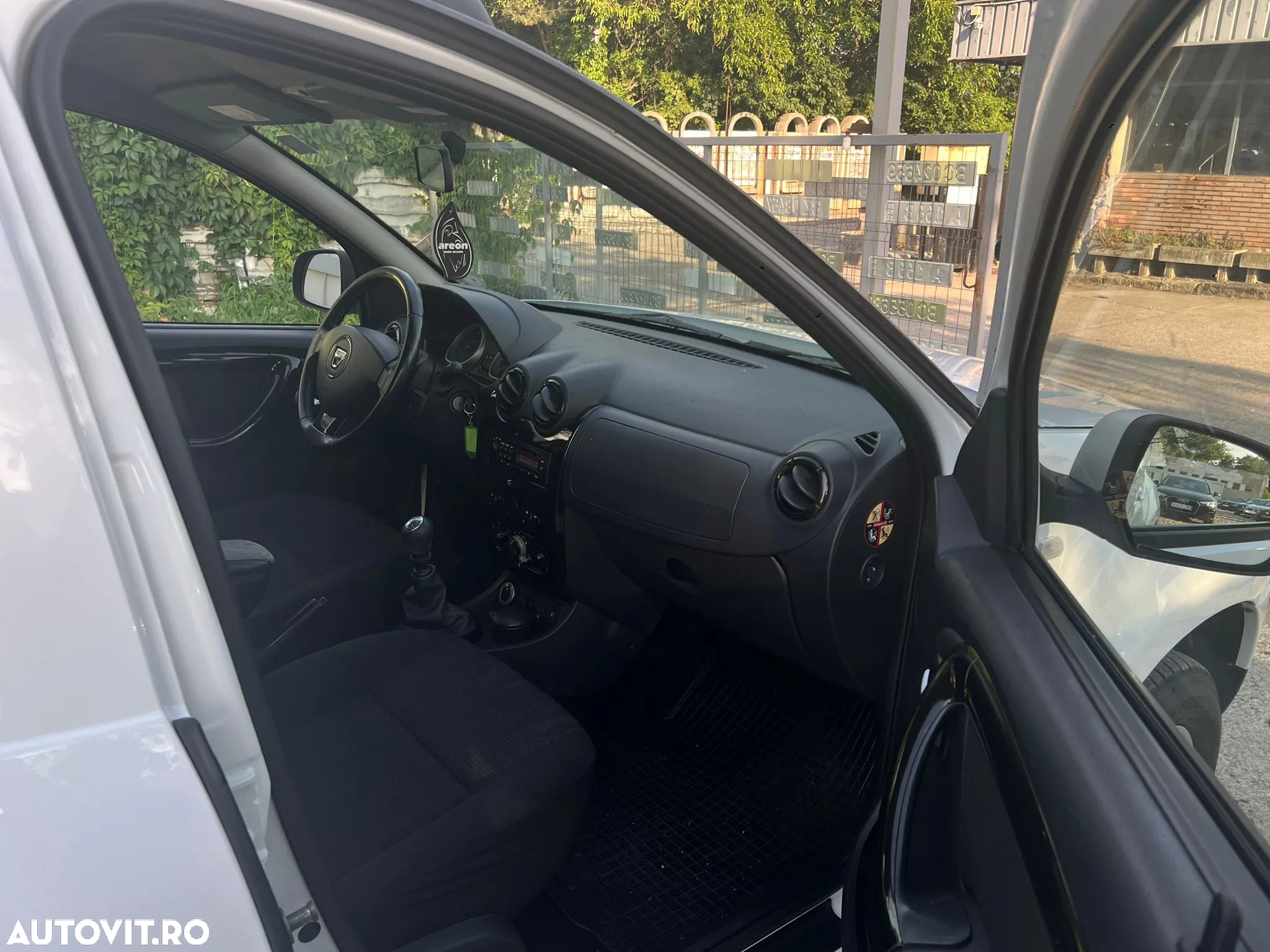 Dacia Duster 1.5 dCi 4x4 Prestige - 27
