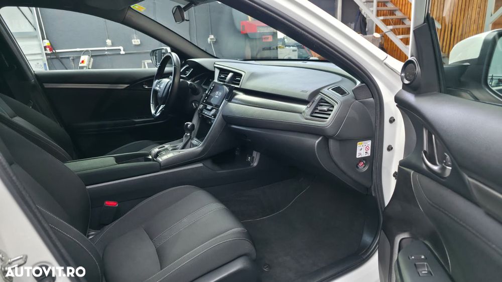 Honda Civic 1.0 i-VTEC Turbo Elegance - 6