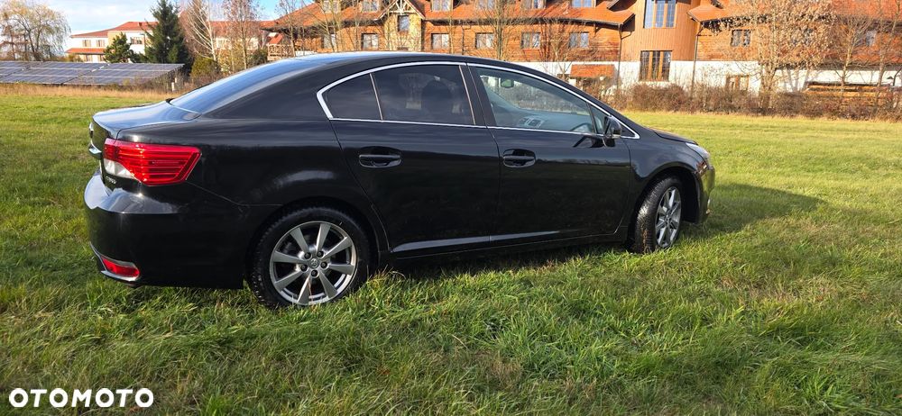 Toyota Avensis 2.0 D-4D Premium - 8