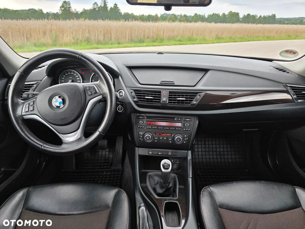 BMW X1 sDrive16d xLine - 19