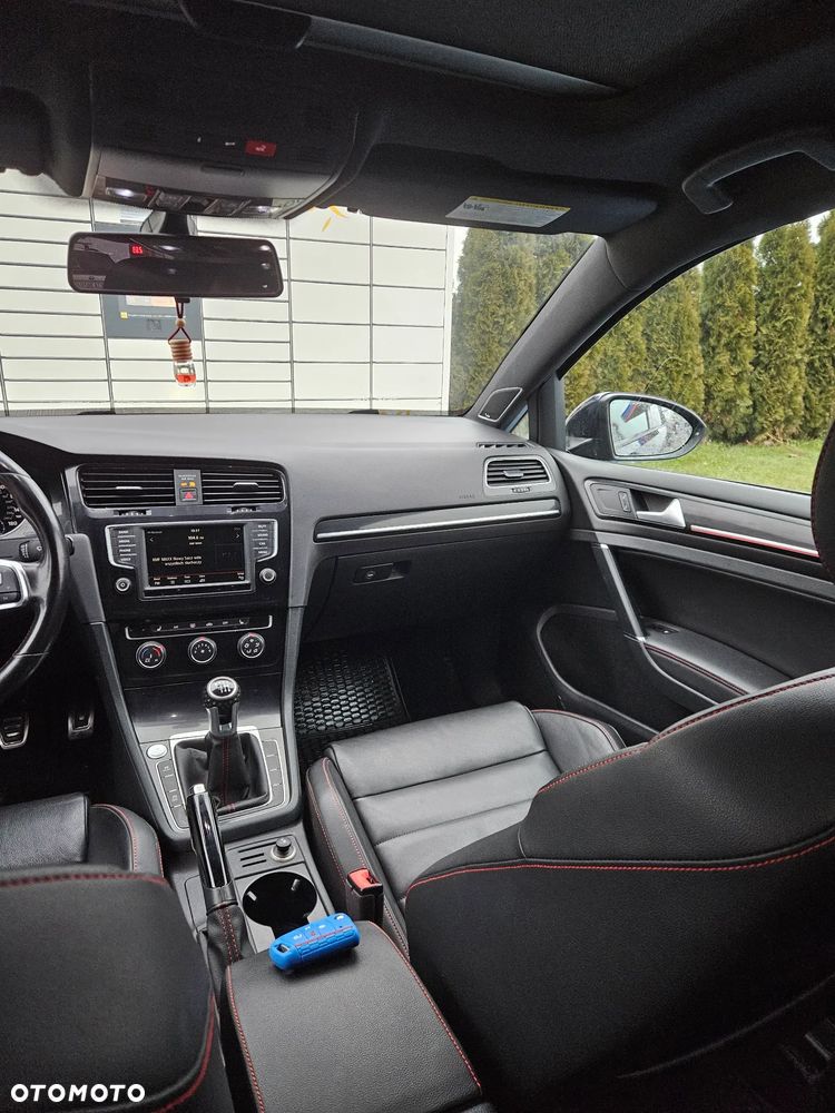 Volkswagen Golf 2.0 TSI BMT GTI Performance - 17