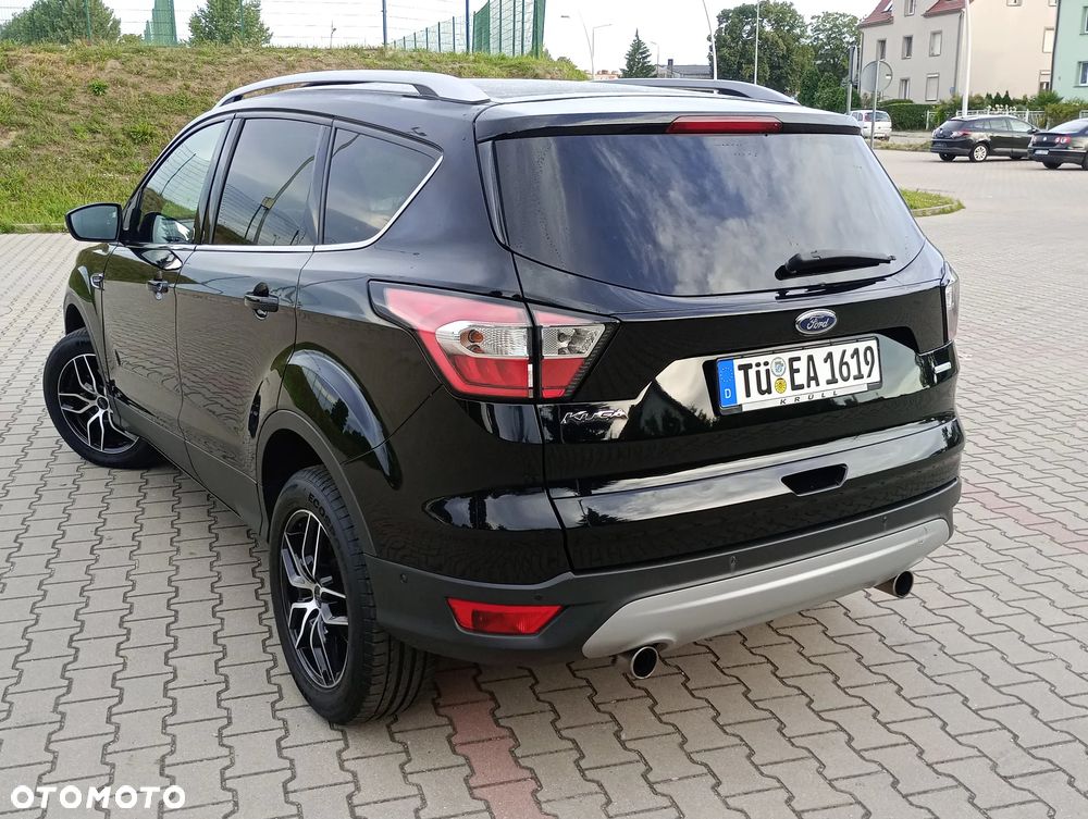 Ford Kuga 1.5 EcoBoost 2x4 Titanium - 9