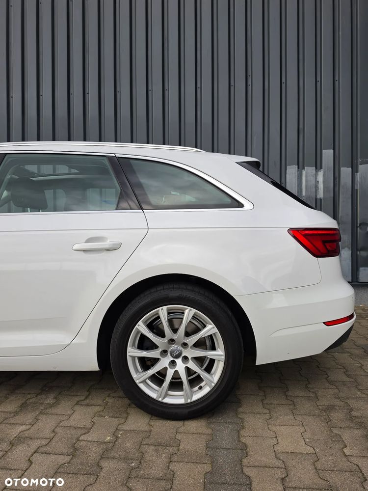 Audi A4 Avant 2.0 TDI ultra sport - 11