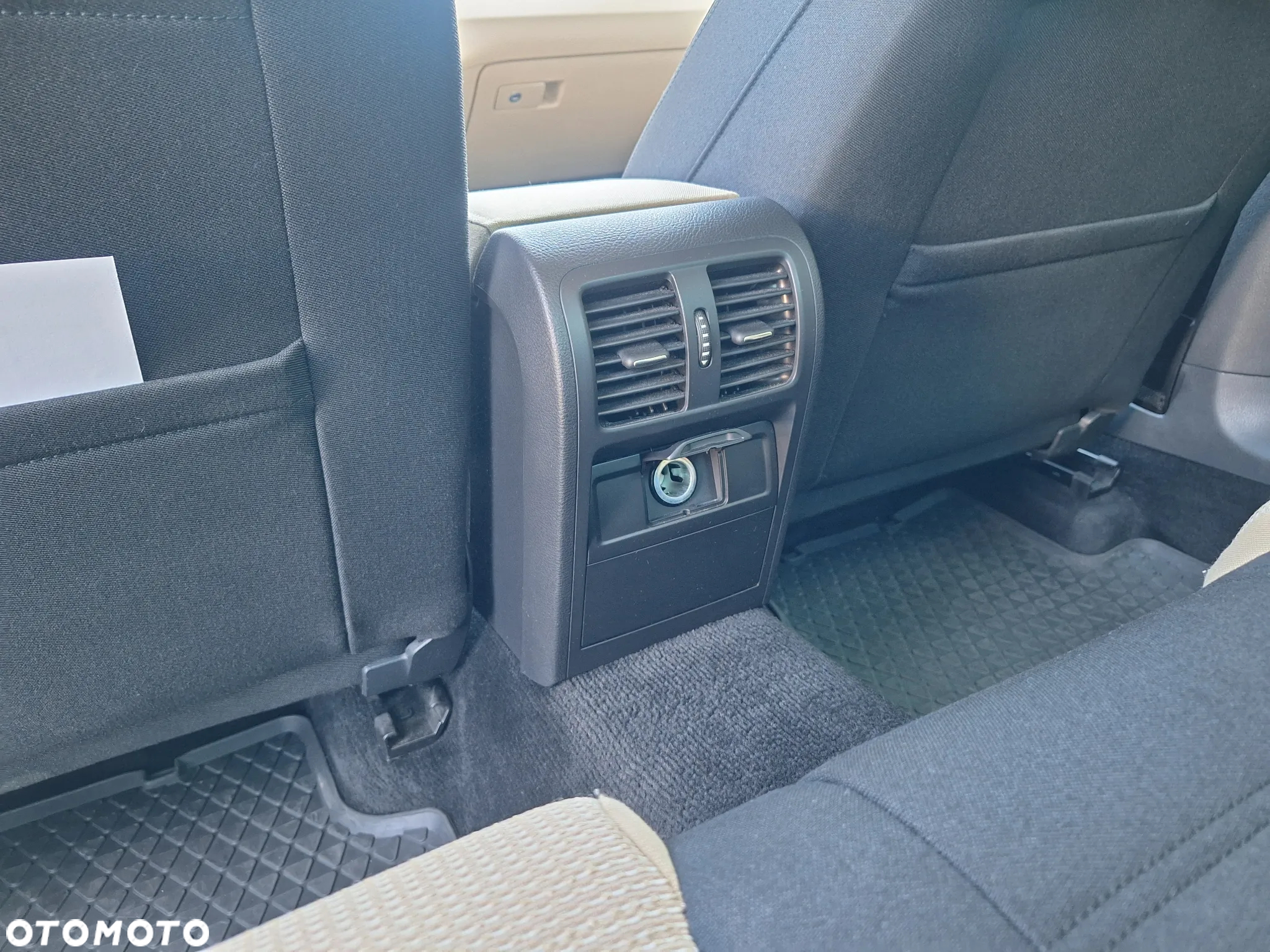 Volkswagen CC 2.0 TDI DPF BMT - 23