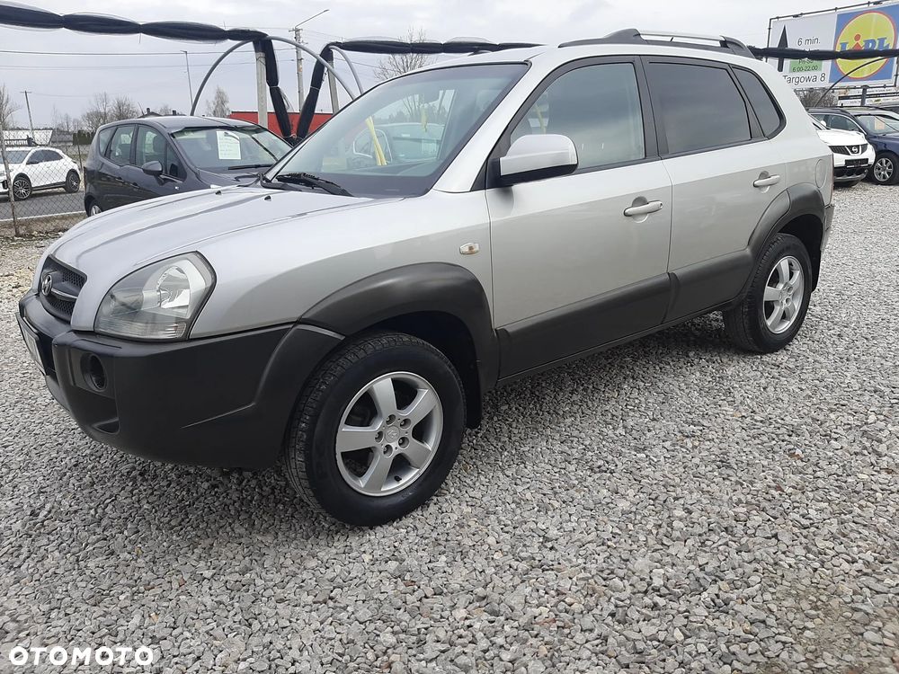 Hyundai Tucson 2.0 CRDi VGT 2WD GLS - 11