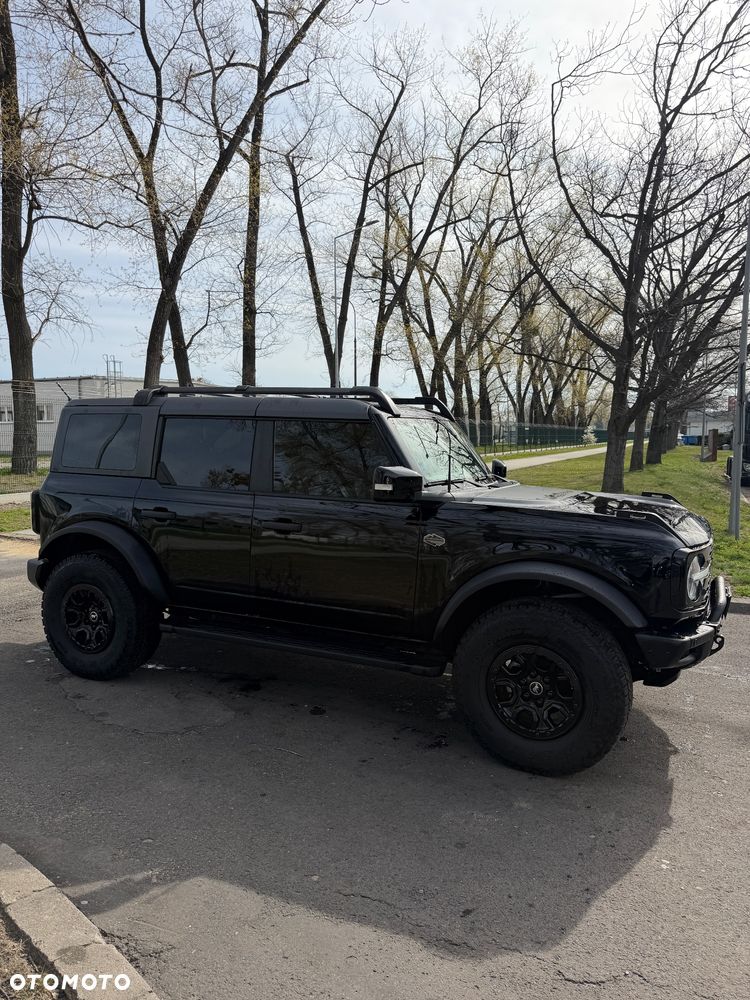 Ford Bronco - 6