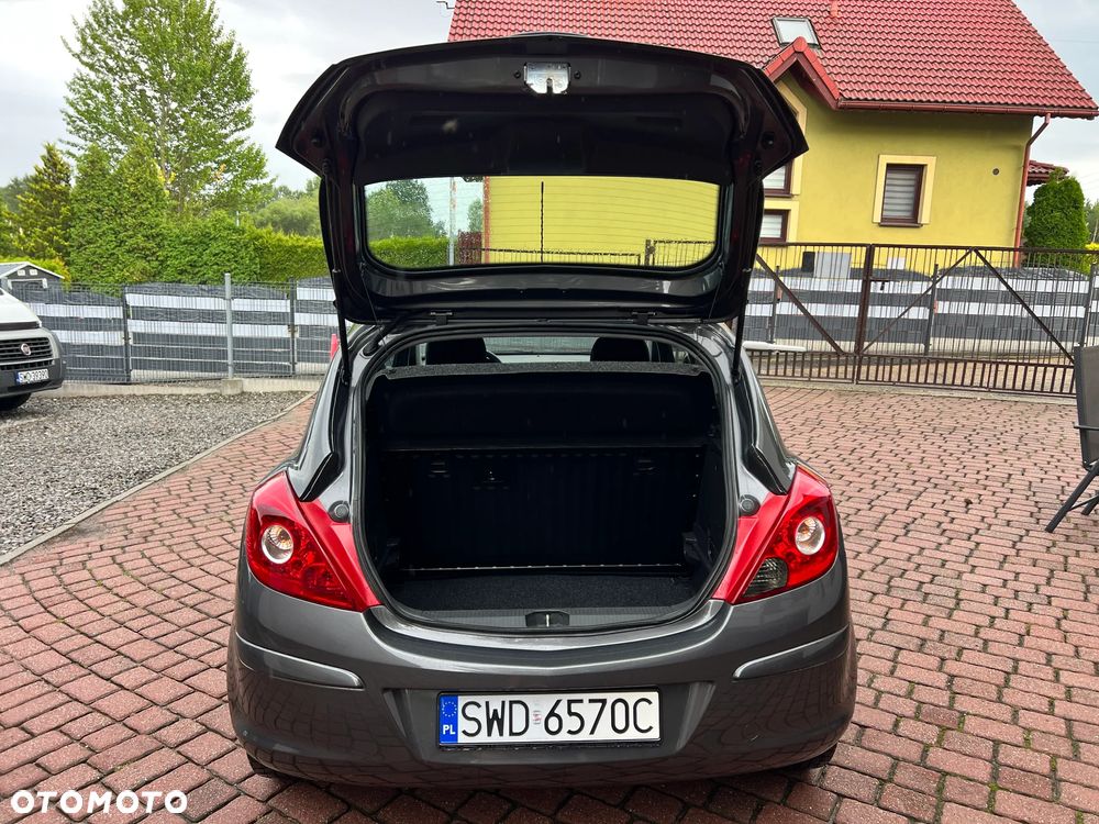 Opel Corsa 1.2 16V Essentia - 34