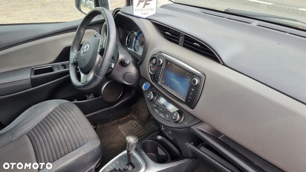 Toyota Yaris 1.5 VVT-i Comfort - 23