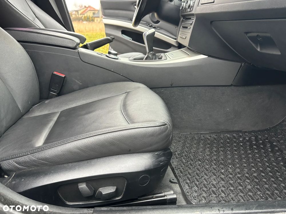 BMW Seria 3 320d DPF - 15