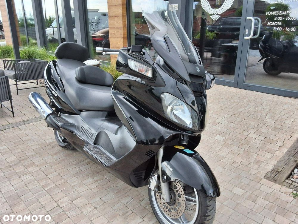 Suzuki Burgman - 7