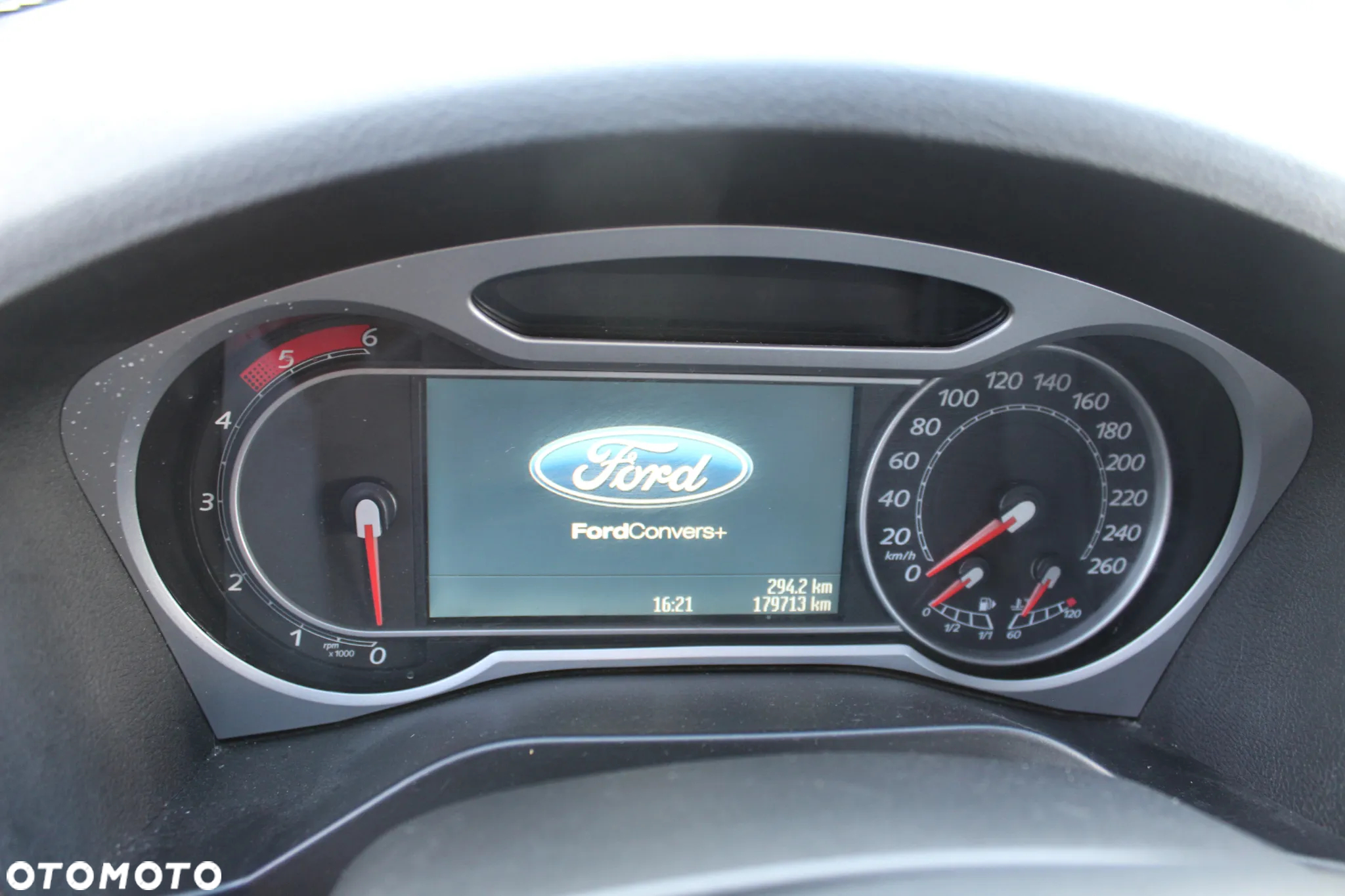 Ford S-Max 2.2 TDCi DPF Titanium - 13
