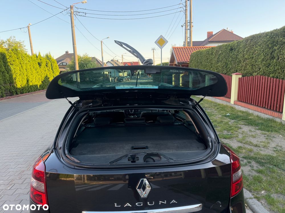 Renault Laguna dCi 150 FAP Start-Stop Bose Edition - 18