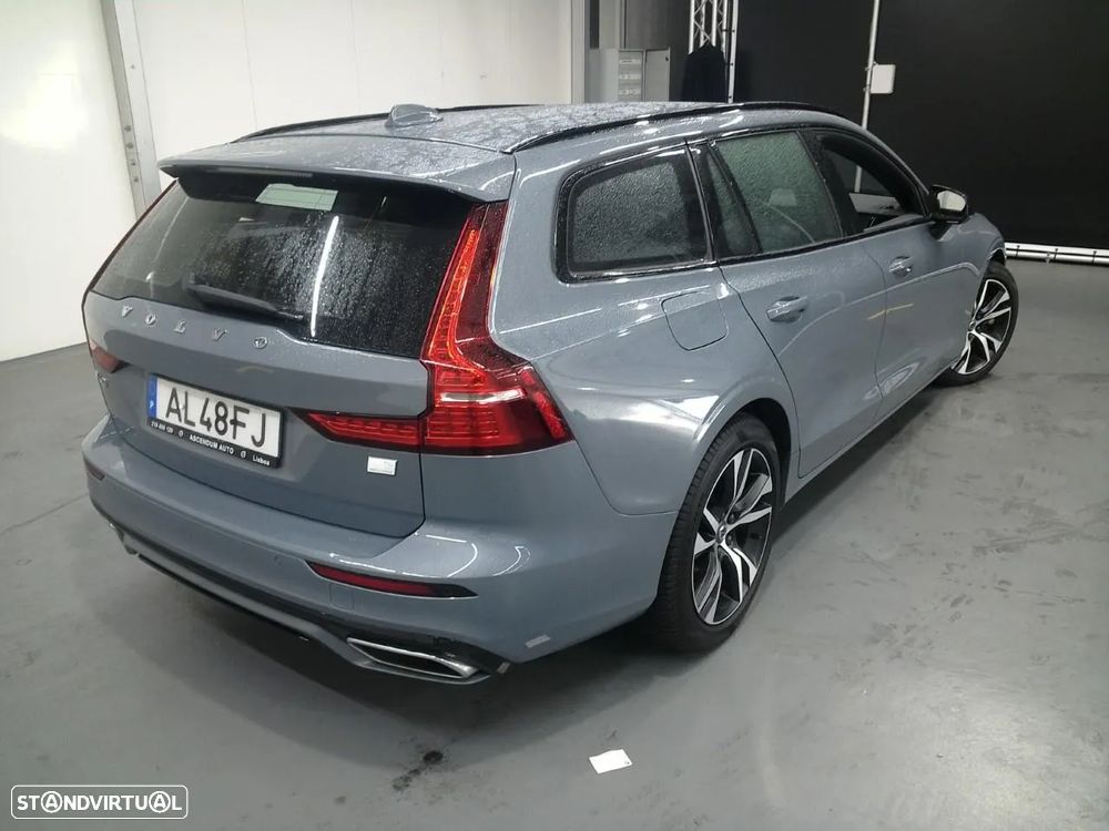 Volvo V60 2.0 T6 AWD TE R-Design - 3