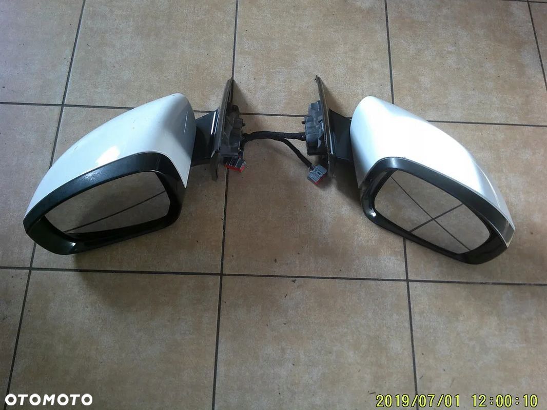 RANGE ROVER SPORT II LUSTERKO PRAWE 12 PIN LEWE 14 PIN EU KOD LAKIERU LRC86 - 1