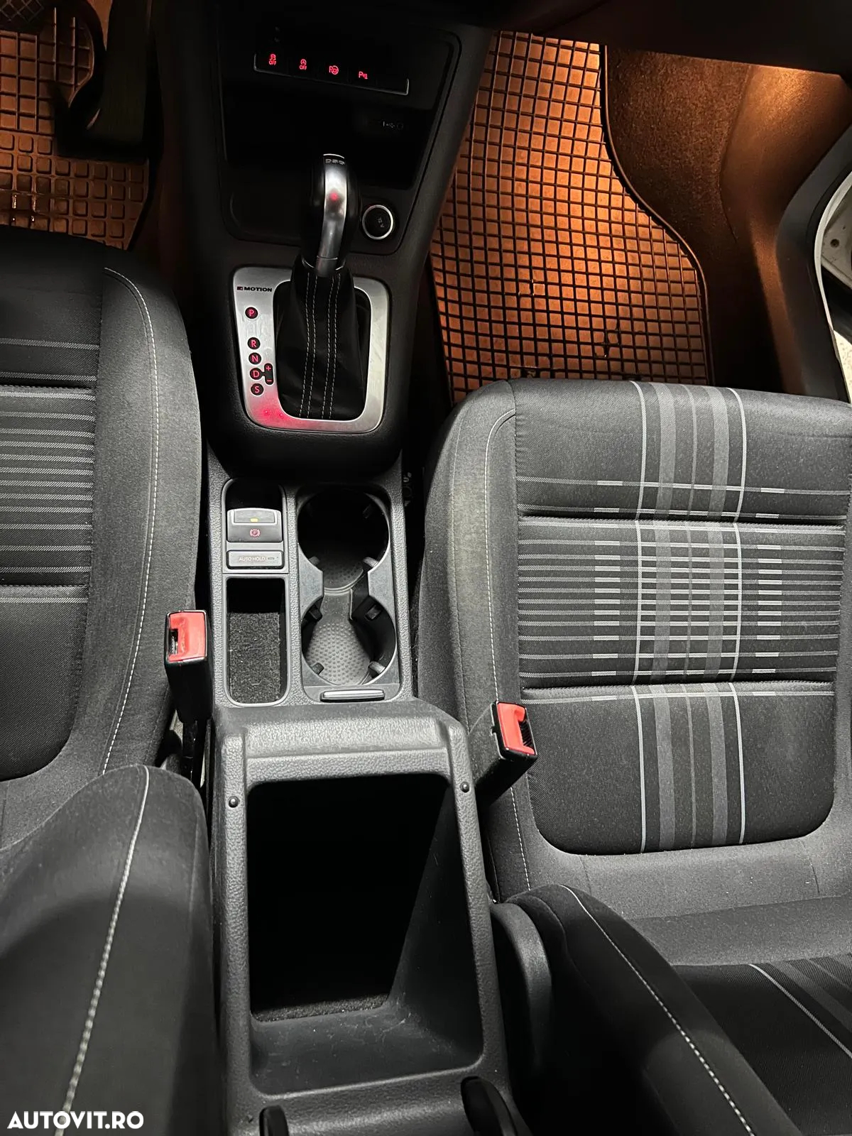 Volkswagen Tiguan 2.0 TDI SCR 4MOTION DSG R-Line - 11